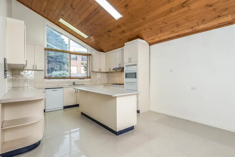 Second view of Homely house listing, 6 Dozey Place, Endeavour Hills VIC 3802