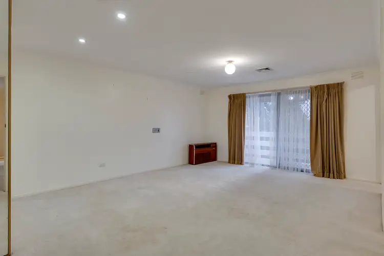 Fourth view of Homely house listing, 6 Dozey Place, Endeavour Hills VIC 3802