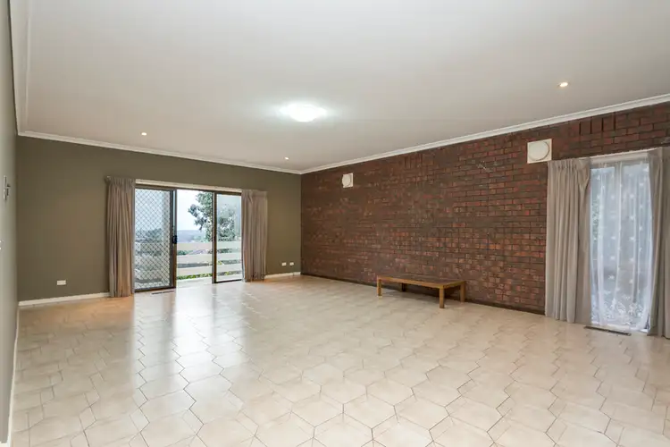 Fifth view of Homely house listing, 6 Dozey Place, Endeavour Hills VIC 3802