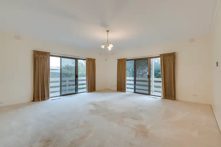Sixth view of Homely house listing, 6 Dozey Place, Endeavour Hills VIC 3802