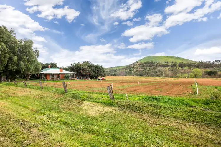 390 Werribee Vale Road, Bacchus Marsh VIC 3340