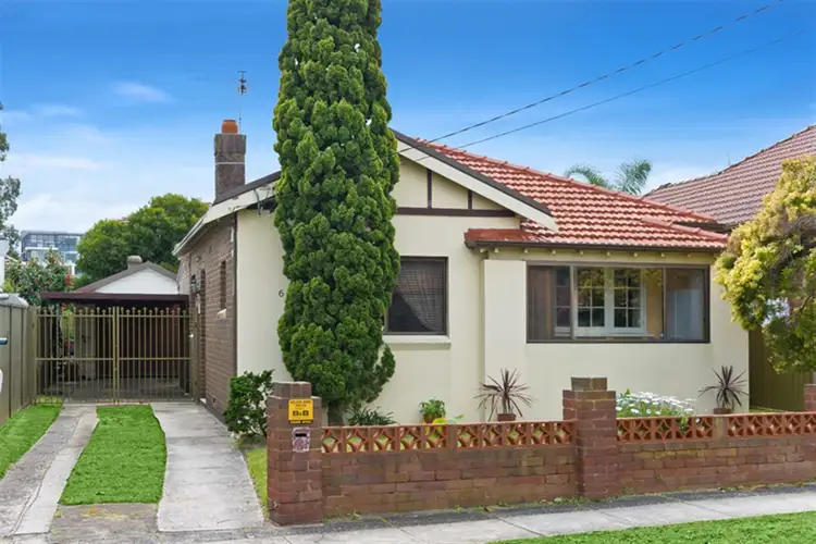 6 Brown Avenue, Botany NSW 2019