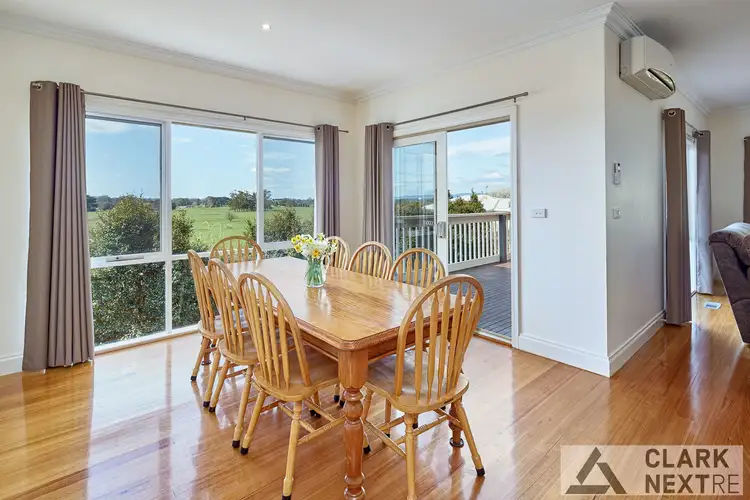 Fifth view of Homely house listing, 10 Nicolas Court, Warragul VIC 3820