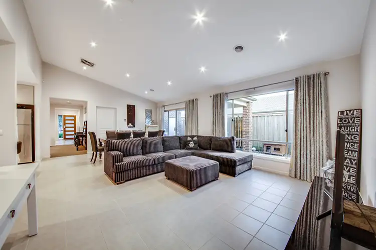 Sixth view of Homely house listing, 27 Mountainview Boulevard, Cranbourne North VIC 3977