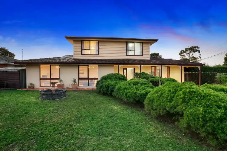 11 Grimwade Crescent, Frankston VIC 3199