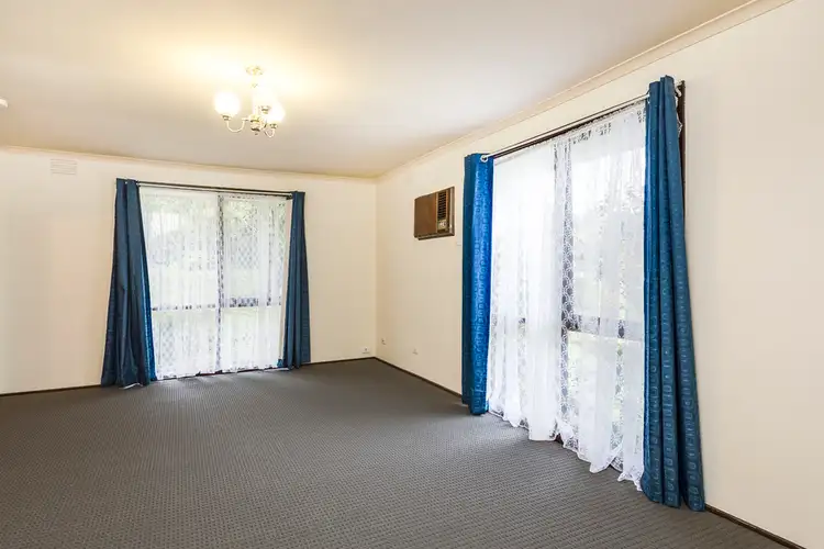 Sixth view of Homely house listing, 4 Hutchins Avenue, Endeavour Hills VIC 3802