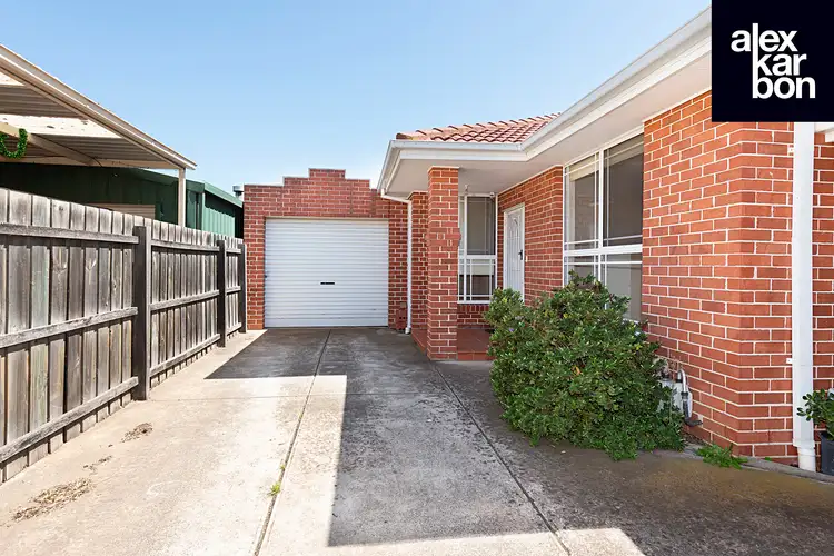 2/17 Tassell Street