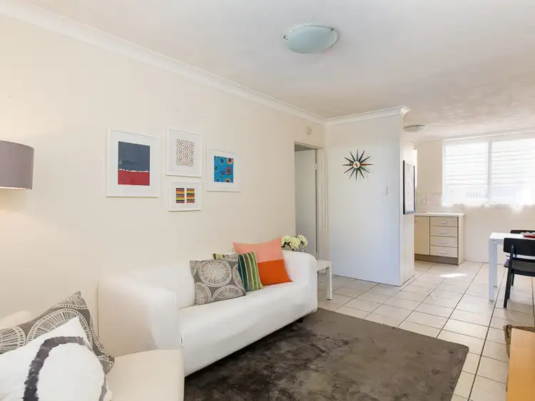 Third view of Homely apartment listing, 6/10 Garden Terrace, Newmarket QLD 4051