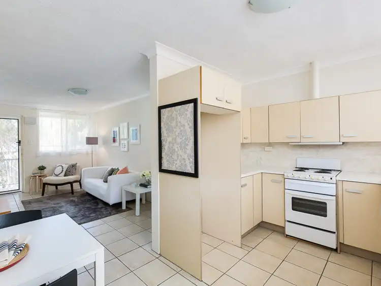 Sixth view of Homely apartment listing, 6/10 Garden Terrace, Newmarket QLD 4051