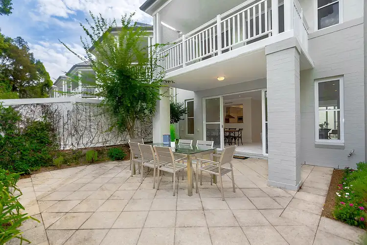 4 Rosemeadow Drive, Cabarita NSW 2137