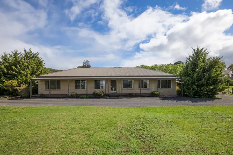 Main view of Homely house listing, 8 Manning Boulevard, Bacchus Marsh VIC 3340