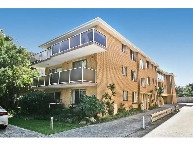 Main view of Homely unit listing, 4/1A Stuart Street, Collaroy NSW 2097