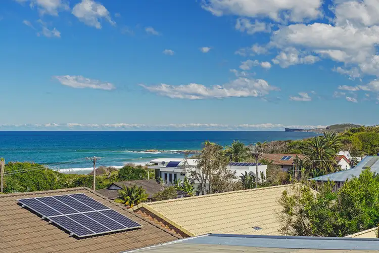 1530 Ocean Drive, Lake Cathie NSW 2445
