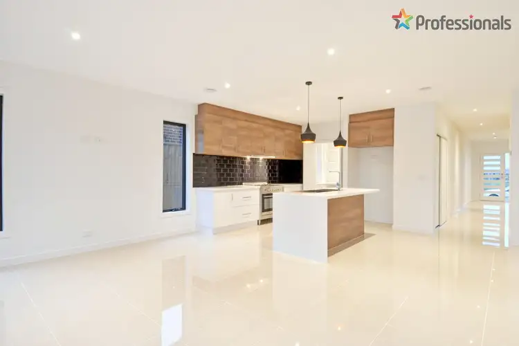 Fourth view of Homely house listing, 5 Bramley Place, Plumpton VIC 3335