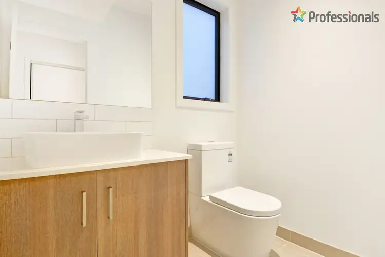 Fifth view of Homely house listing, 5 Bramley Place, Plumpton VIC 3335