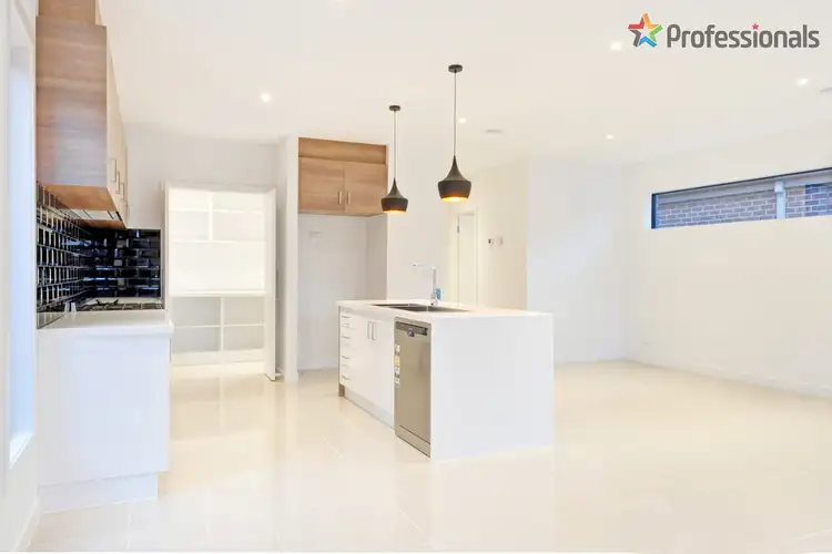 Sixth view of Homely house listing, 5 Bramley Place, Plumpton VIC 3335