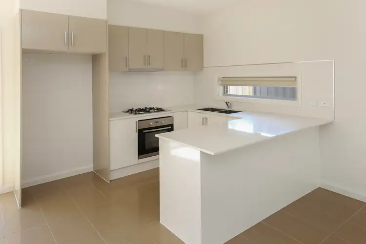 Fifth view of Homely townhouse listing, 2/7 Elsey Road, Reservoir VIC 3073