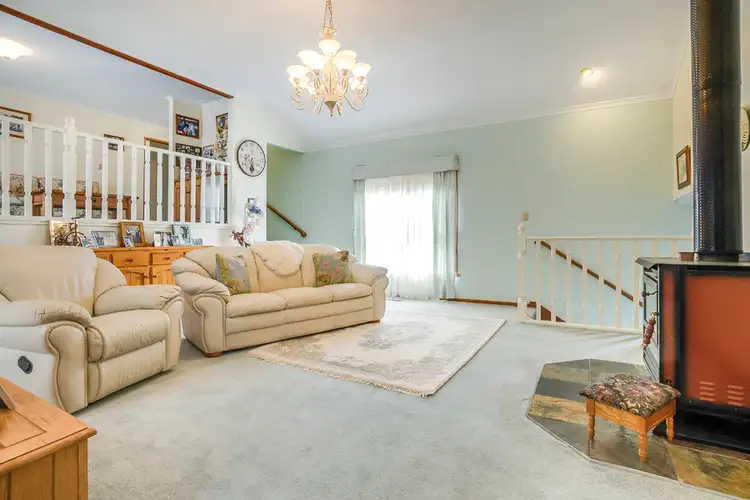 Fifth view of Homely house listing, 2 Riversdale Crescent, Bacchus Marsh VIC 3340