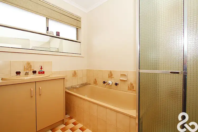 Fifth view of Homely house listing, 5 Steeple Court, Epping VIC 3076