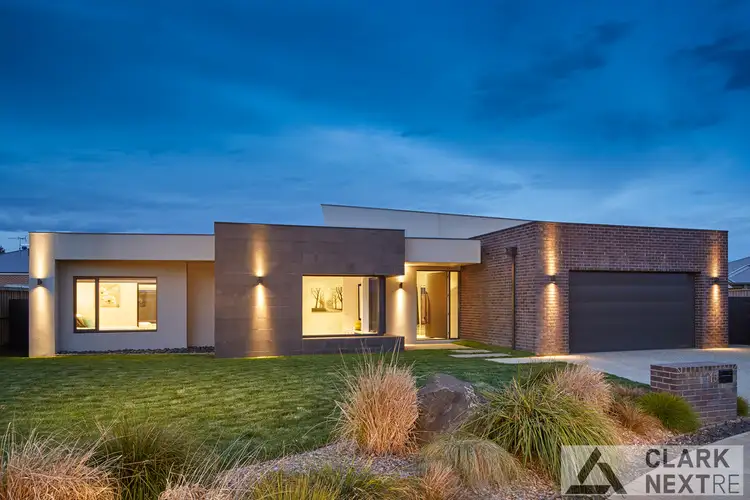 16 Chesterfield Avenue, Warragul VIC 3820