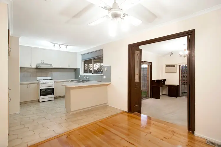 Second view of Homely house listing, 6 Matlock Court, Thomastown VIC 3074