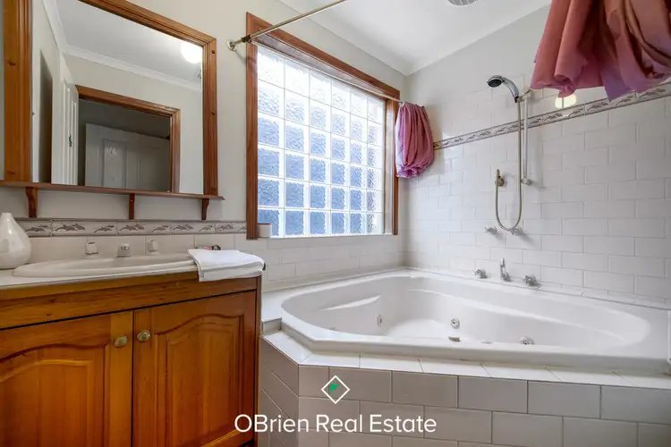 Sixth view of Homely house listing, 46 Allunga Parade, Berwick VIC 3806