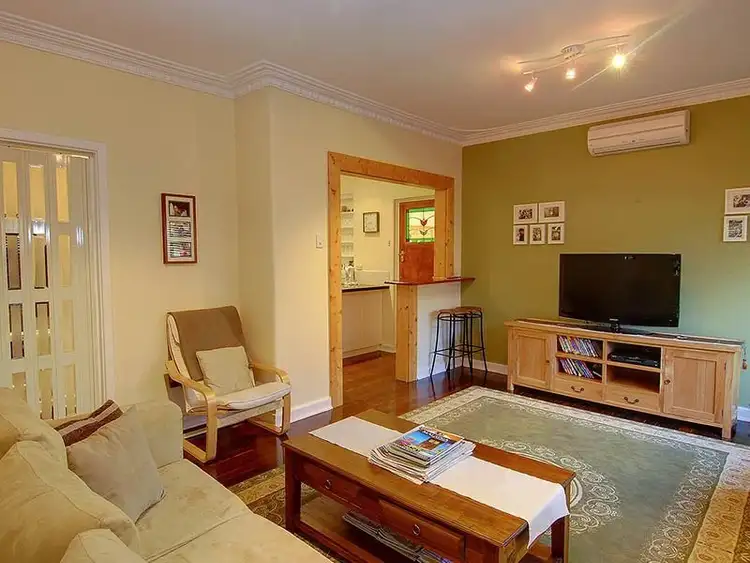 25 Golfview Street, Yokine WA 6060