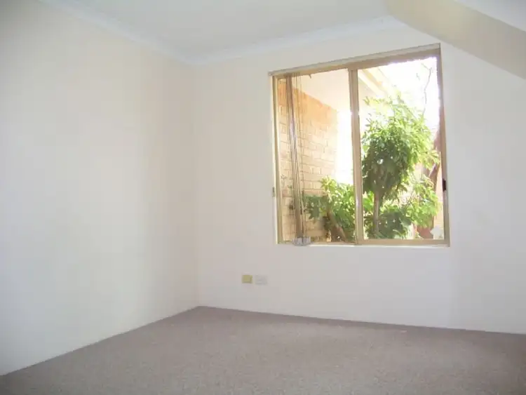 Seventh view of Homely townhouse listing, 4/31 Bower Street, Doubleview WA 6018