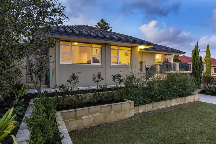 12 Coronation Street, Doubleview WA 6018