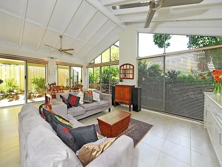 10 Fairlight Street, Mosman Park WA 6012