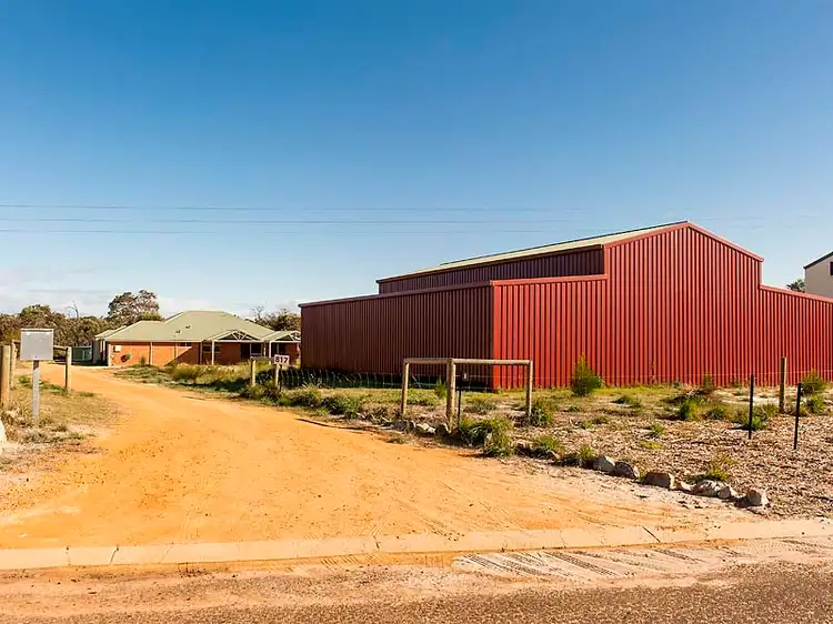 8 Haslam Street, Muchea WA 6501