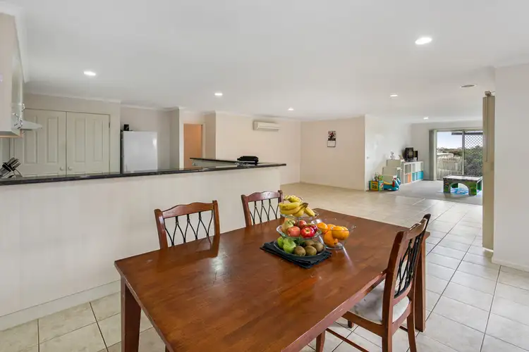 6 Joan Court, Skye VIC 3977