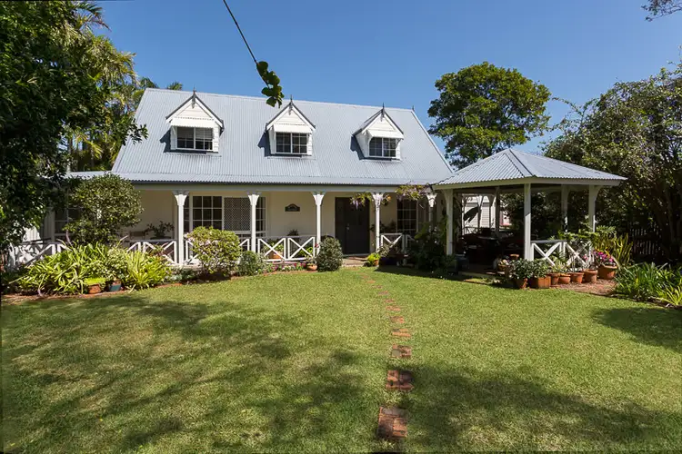 Second view of Homely house listing, 7 Joseph Place, Ormiston QLD 4160