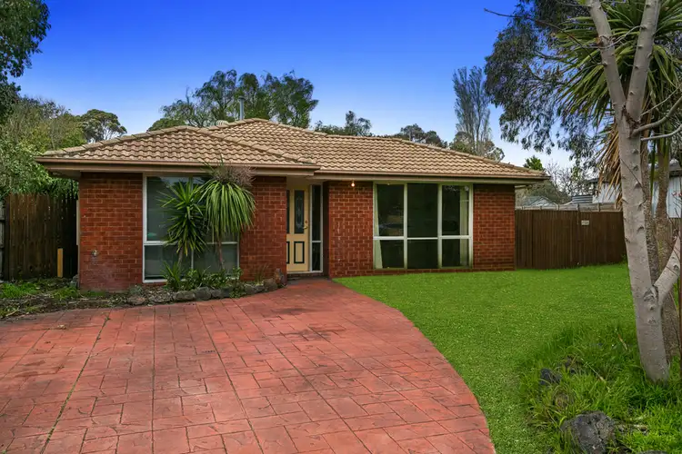 4 Heysen Drive, Skye VIC 3977