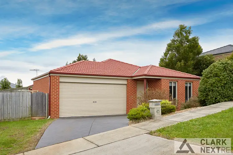 9 Wordsworth Court, Drouin VIC 3818