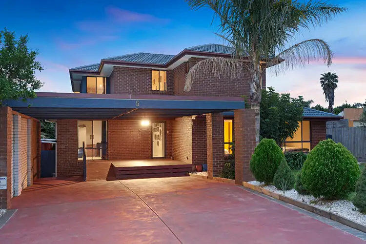 5 Balmerino Square, Frankston VIC 3199