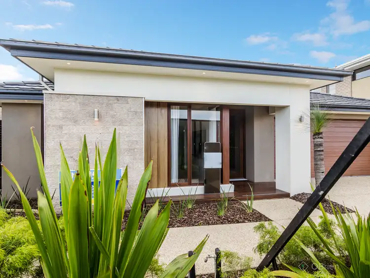 14 Lipizzan Way, Clyde North VIC 3978