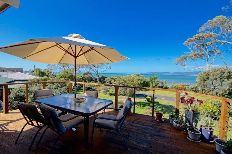 35 Hawley Esplanade, Hawley Beach TAS 7307