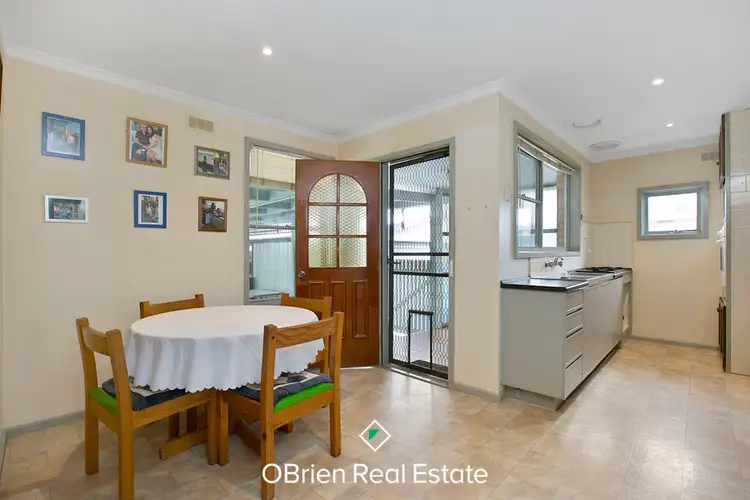 Fifth view of Homely house listing, 6 Griggs Court, Mornington VIC 3931