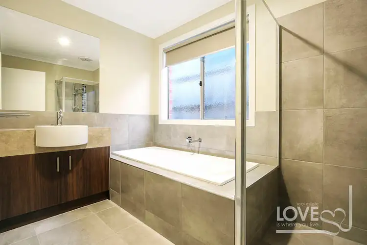 Fifth view of Homely house listing, 3 Sunridge Drive, Mernda VIC 3754