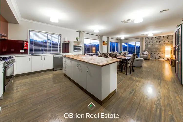 12 Merritt Avenue, Cranbourne West VIC 3977