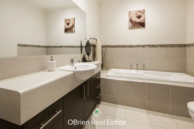 Sixth view of Homely unit listing, 2/3 Carabott Place, Berwick VIC 3806