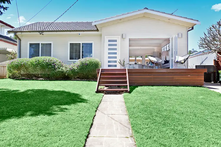 4 Crummock Street, Wheeler Heights NSW 2097