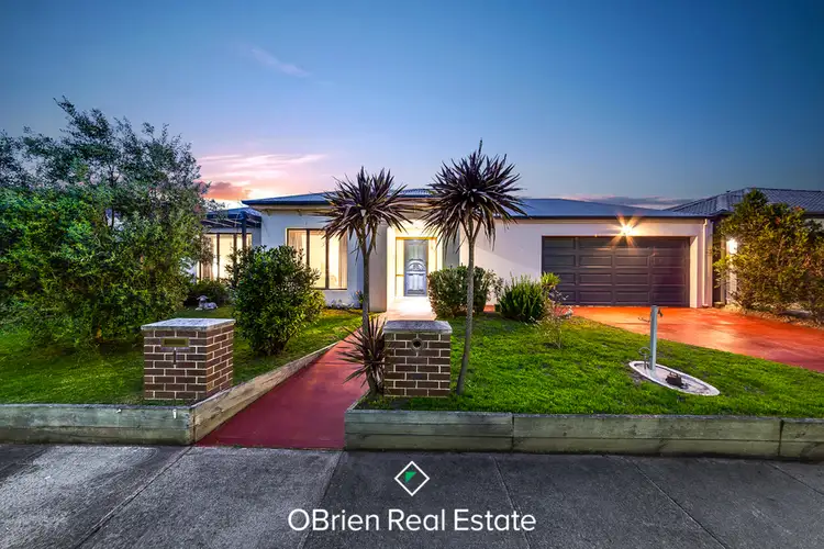 1 Golden Elm Way, Lyndhurst VIC 3975