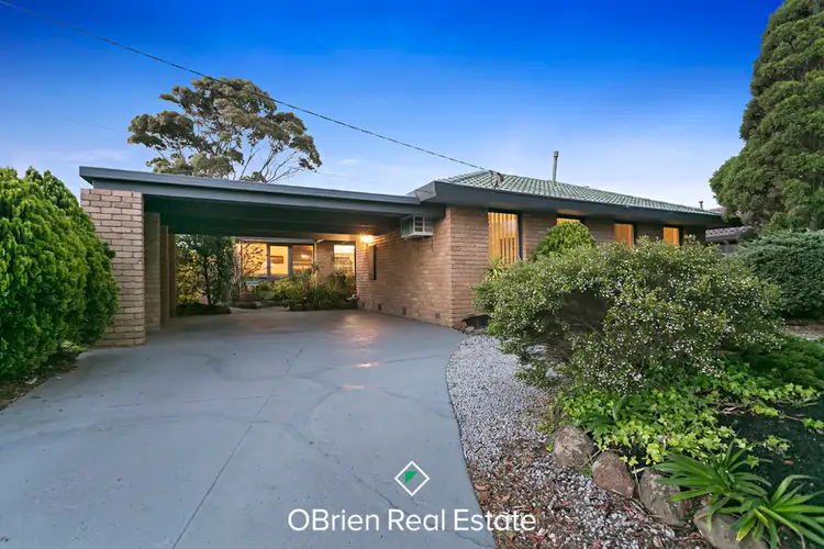 15 Selsey Street, Seaford VIC 3198