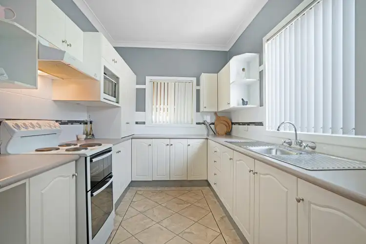 Third view of Homely house listing, 10 York Crescent, Belmont North NSW 2280
