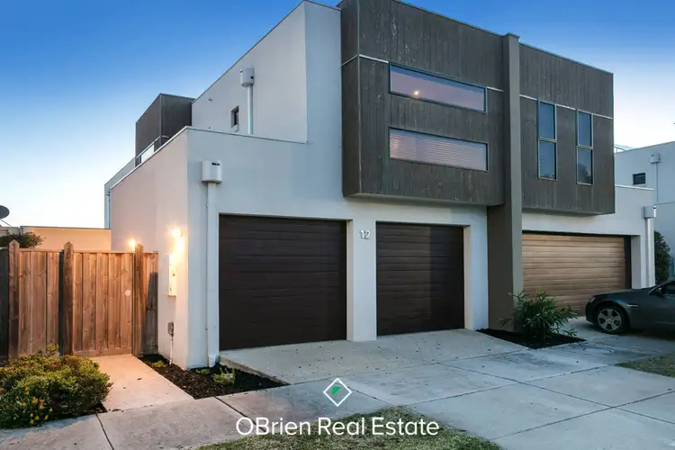 12 Rush Lily Drive, Officer VIC 3809