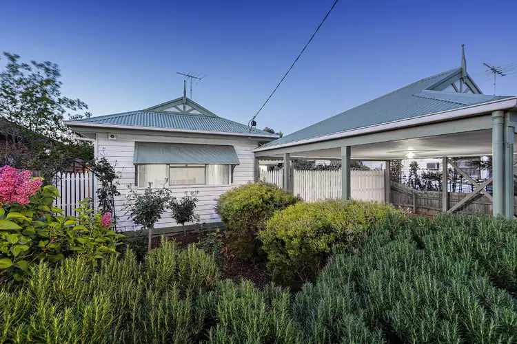 5 Gwelo Street, West Footscray VIC 3012