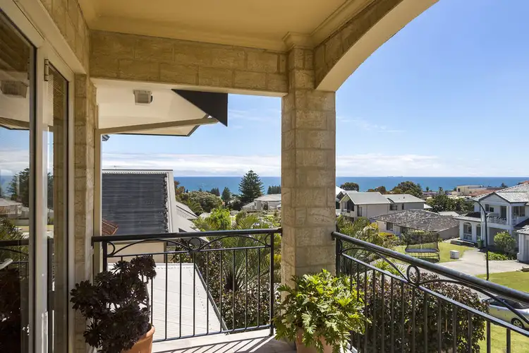 5 Larundel Road, City Beach WA 6015