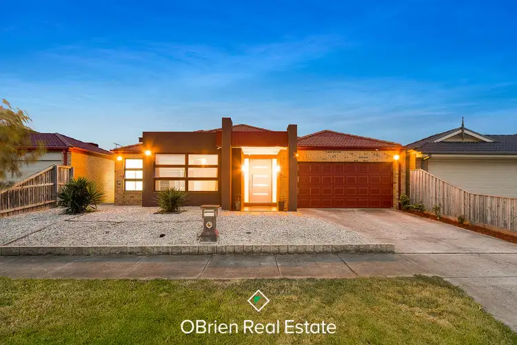 12 Pepperbush Circuit, Cranbourne VIC 3977